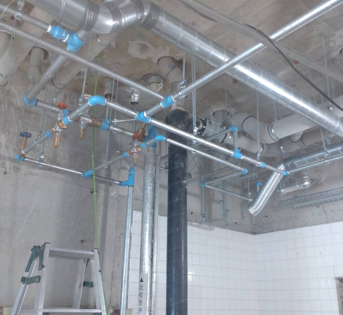 給水・給湯・排水配管 施工状況